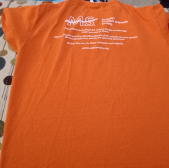 Ms t-shirt - Picture 2 of 2